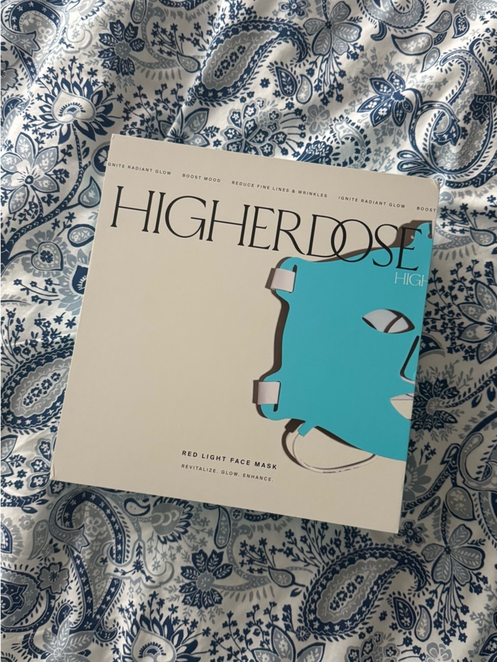 HIGHERDOSE Red Light Face Mask with Turquoise Accent